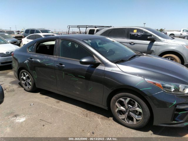 3KPF24ADXKE118239 KIA Forte Lxs