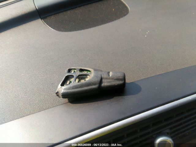 2011 SAAB 9-3 YS3FA4BY5B1302200 Photo 10