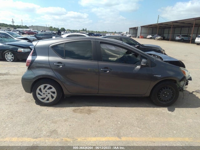 Toyota Prius C One/two/three/four 2015 JTDKDTB30F1585042 Image 6