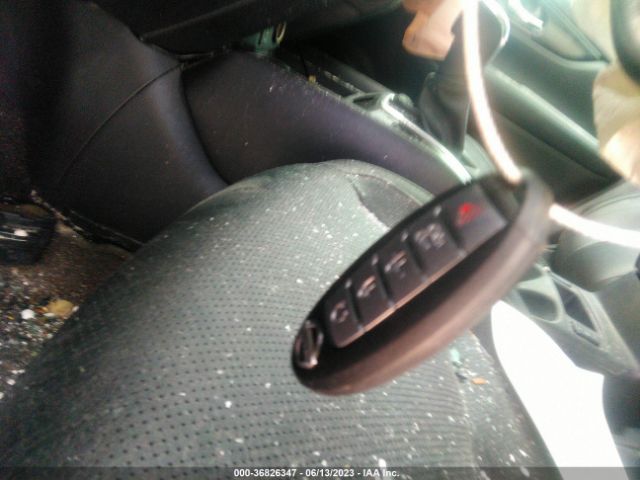 5N1AT2MV9HC886998 Nissan Rogue Sl