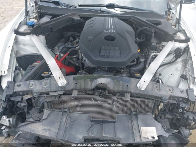 KNAE25LA9J6014539 KIA Stinger Premium