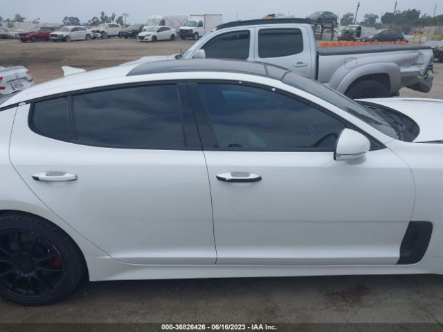 KNAE25LA9J6014539 KIA Stinger Premium