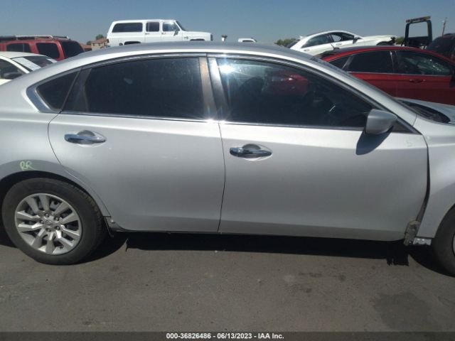 1N4AL3AP8HN366995 Nissan Altima 2.5 S