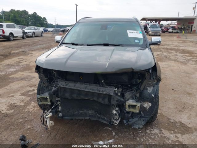 1FM5K8HT2HGA32542 Ford Explorer Platinum