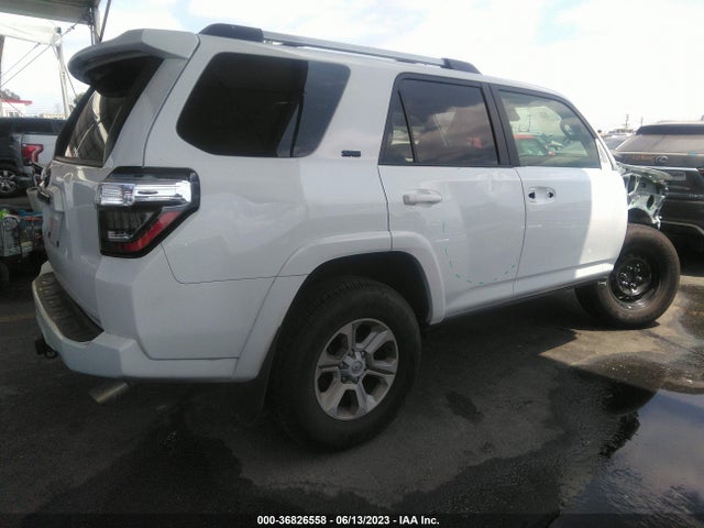 Toyota 4runner Sr5 Premium 2022 JTEFU5JR8N5270611 Image 4