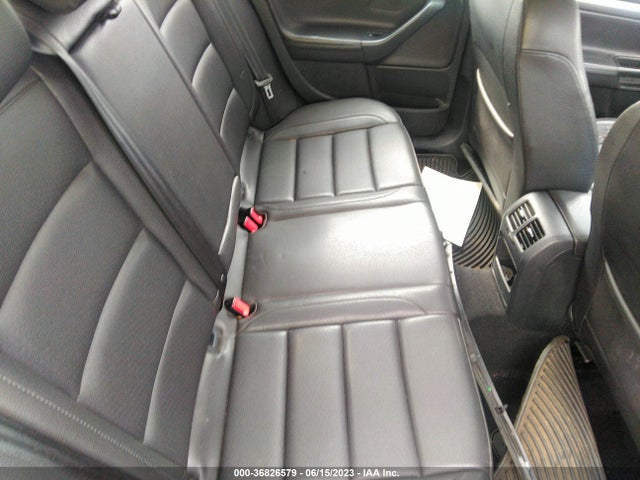 2010 VOLKSWAGEN JETTA SEDAN LIMITED VIN: 3VWAX7AJ5AM141190