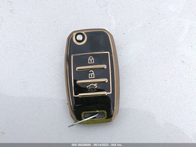 KNDJN2A21G7875204 KIA Soul Base