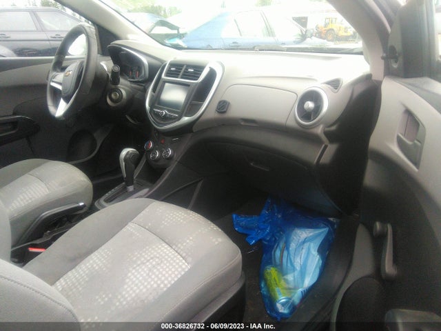 Chevrolet SONIC LS 2017 1G1JB5SG8H4166625 Image 5