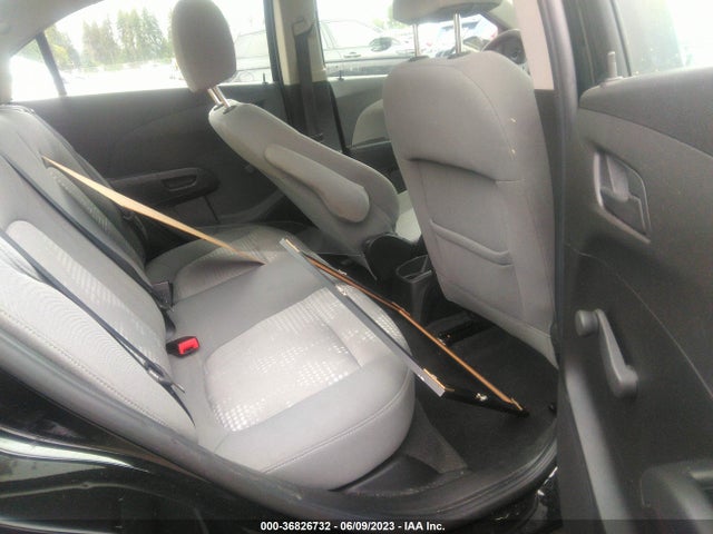 Chevrolet SONIC LS 2017 1G1JB5SG8H4166625 Image 8