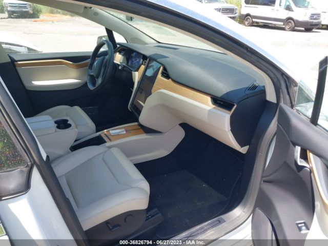 5YJXCAE21JF112914 Tesla Model X 75d/100d/p100d