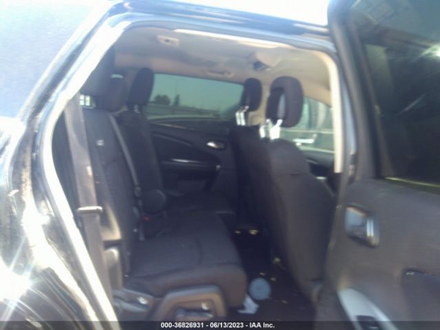 3C4PDCBBXKT779156 Dodge JOURNEY SE