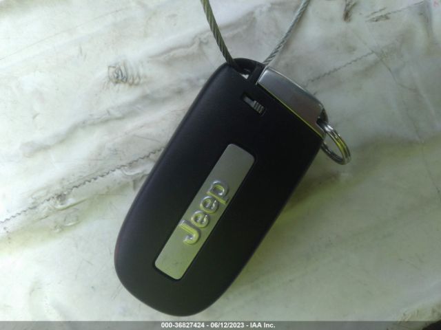 1C4PJMDX2KD158085 Jeep Cherokee Limited