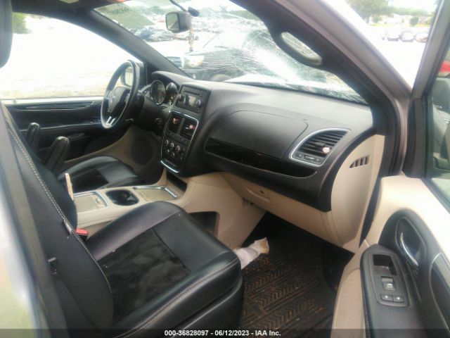 2C4RDGCG2HR545910 Dodge Grand Caravan Sxt