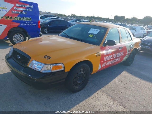 2008 FORD POLICE INTERCEPTOR VIN: 2FAFP71V88X122651