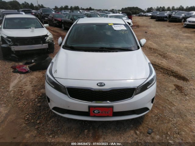 3KPFK4A72HE028389 KIA FORTE LX