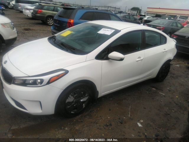 3KPFK4A72HE028389 KIA FORTE LX