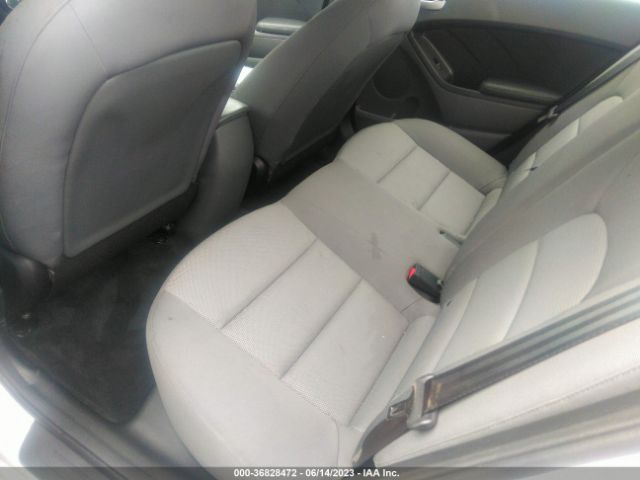 3KPFK4A72HE028389 KIA FORTE LX