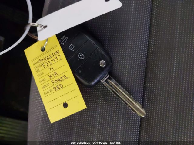 KNAFX4A86E5092305 KIA FORTE EX