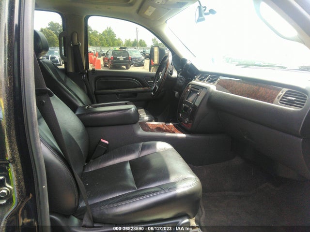 2010 GMC YUKON XL DENALI VIN: 1GKUKMEF4AR287635