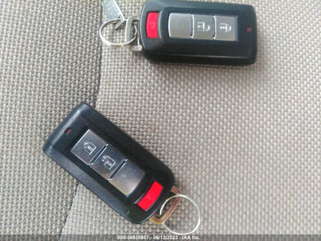 2009 MITSUBISHI OUTLANDER SE VIN: JA4LS31WX9Z007939