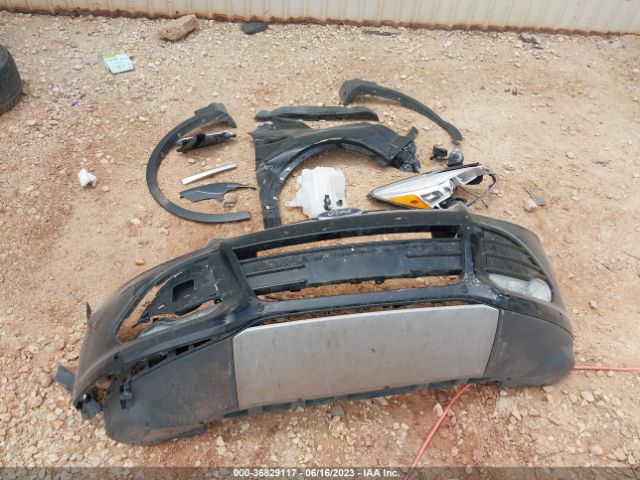 1FMCU0J94GUB82301 Ford Escape Titanium