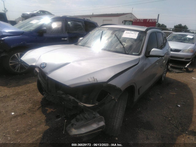 BMW X1 Xdrive28i 2015 WBAVL1C54FVY30340 Image 2