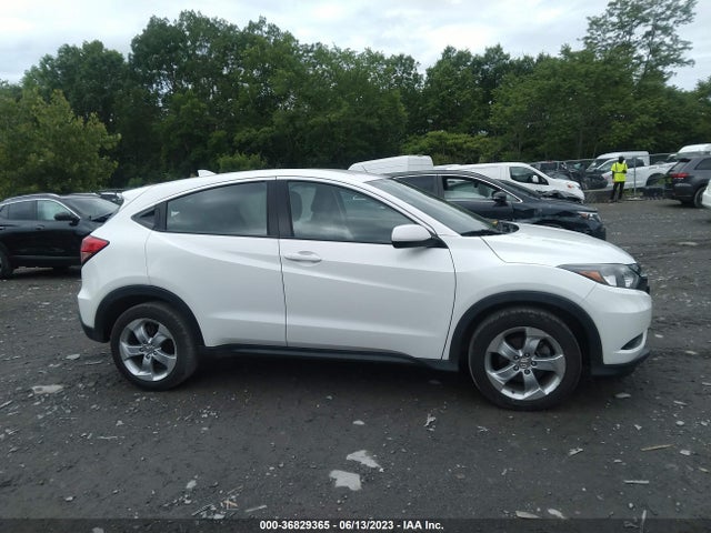 Honda HR-V LX 2016 3CZRU6H31GM747556 Image 13