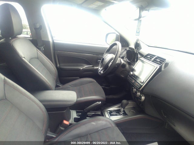 JA4APVAU7NU022442 Mitsubishi Outlander Sport Se