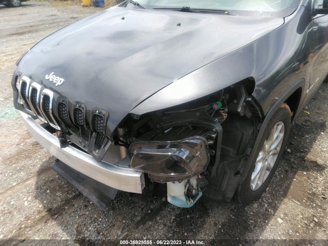 1C4PJLCB5FW579499 Jeep Cherokee Latitude
