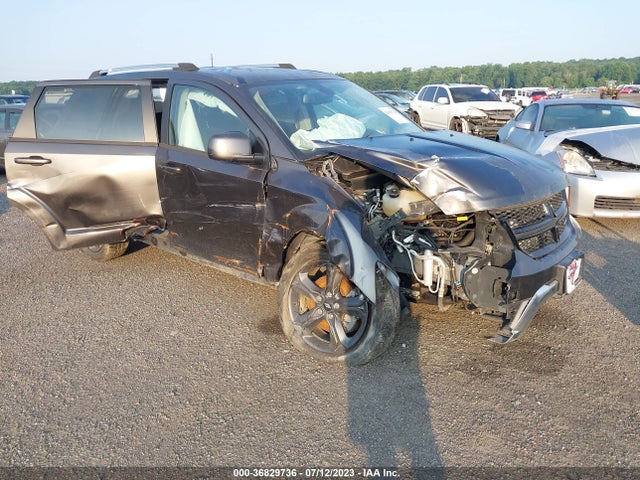 Dodge Journey Crossroad 2019 3C4PDCGGXKT803668 Image 1