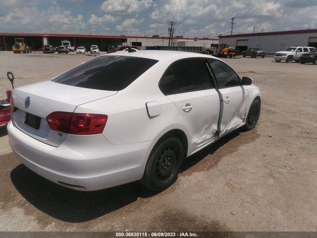 3VWD17AJ3EM366910 Volkswagen Jetta Sedan Se