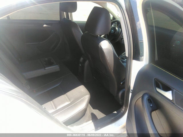 3VWD17AJ3EM366910 Volkswagen Jetta Sedan Se