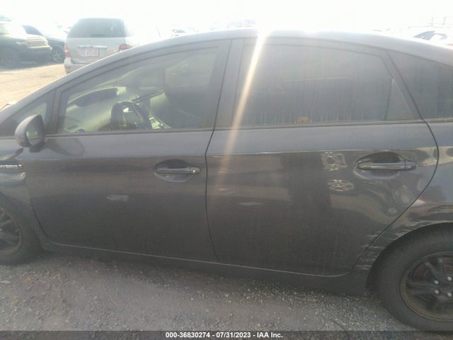 Toyota Prius Four 2015 JTDKN3DU3F0474512 Image 7