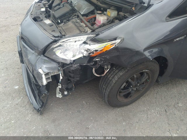 Toyota Prius Four 2015 JTDKN3DU3F0474512 Image 13