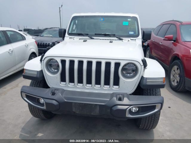 1C4HJXEG5JW167015 Jeep Wrangler Unlimited Sahara