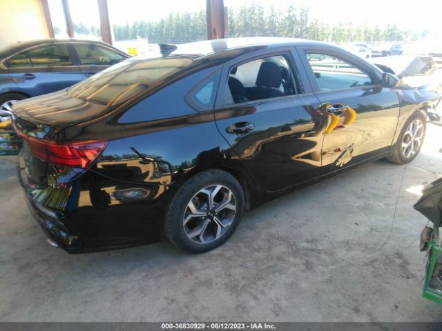 3KPF24AD8LE157719 KIA Forte Lxs