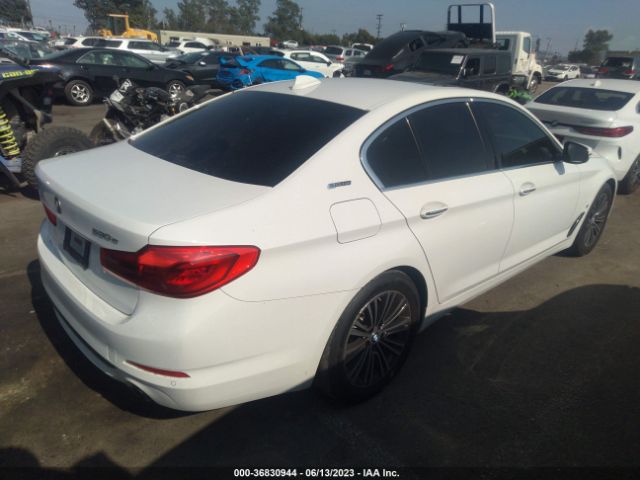 WBAJA9C50JB034195 BMW 5 Series 530e Iperformance