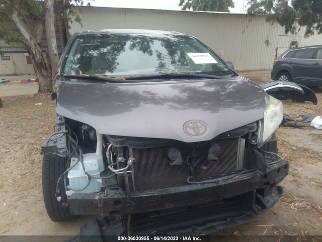 Toyota SIENNA LE 2017 5TDKZ3DC1HS829589 Image 5