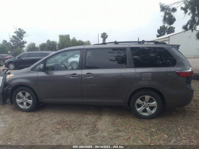 Toyota SIENNA LE 2017 5TDKZ3DC1HS829589 Image 7