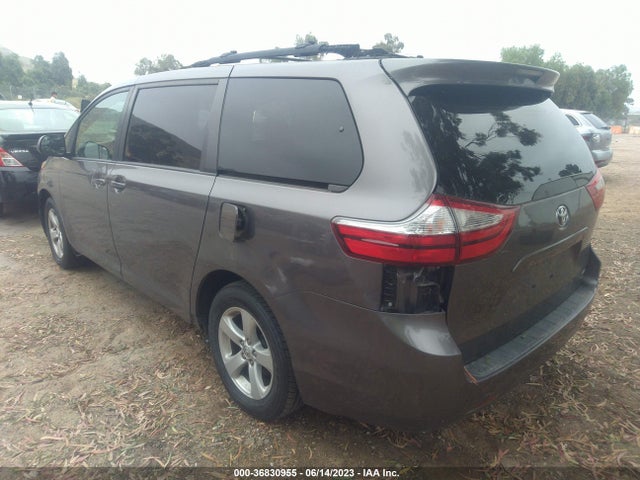 2017 TOYOTA SIENNA LE VIN: 5TDKZ3DC1HS829589