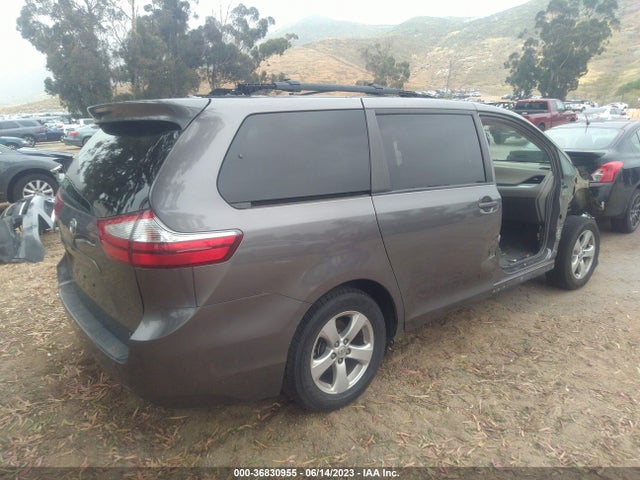 2017 TOYOTA SIENNA LE VIN: 5TDKZ3DC1HS829589