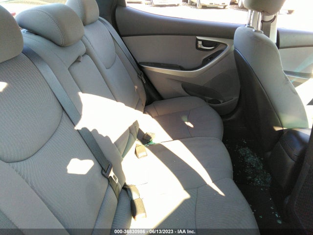 2016 HYUNDAI ELANTRA SE VIN: 5NPDH4AE8GH748066
