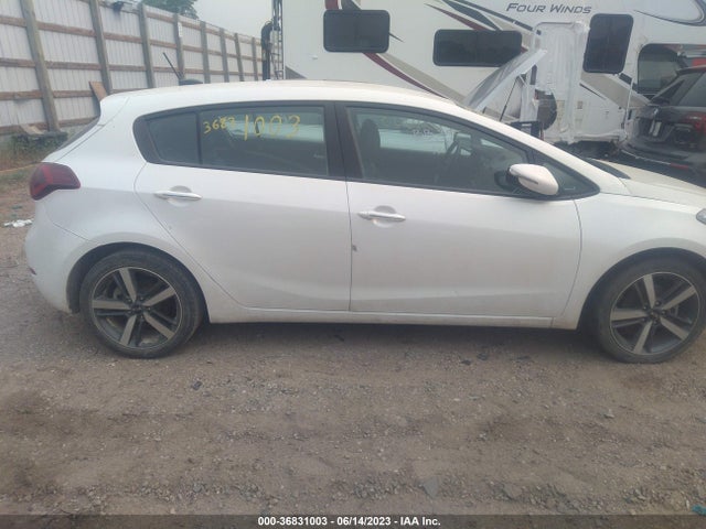 KIA Forte5 Ex 2017 KNAFX5A80H5725973 Image 13