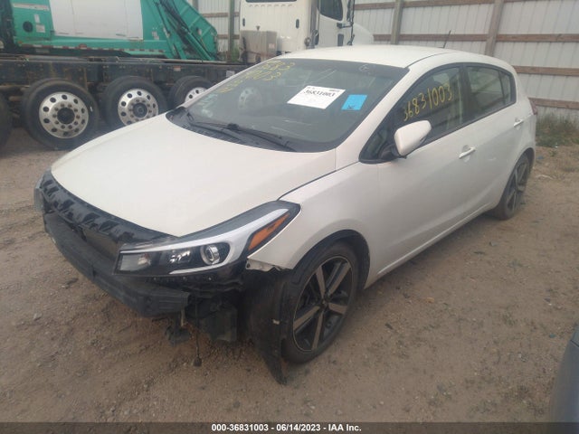 KIA Forte5 Ex 2017 KNAFX5A80H5725973 Image 2