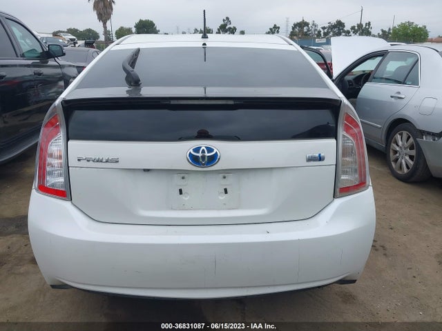 Toyota Prius Four 2015 JTDKN3DU9F1941104 Image 8