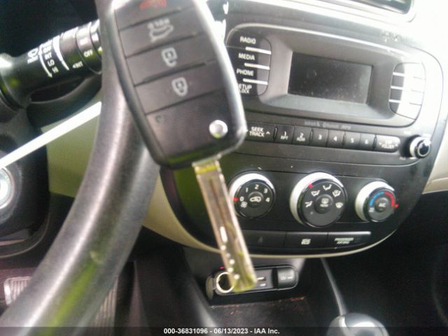 KNDJN2A23F7163503 KIA Soul Base
