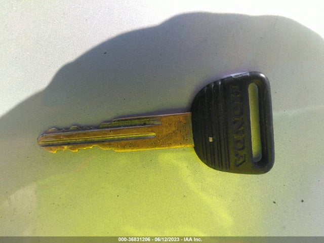 1995 HONDA CIVIC DX VIN: 2HGEH2464SH516497