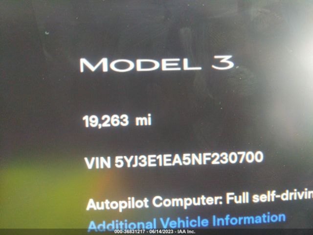 5YJ3E1EA5NF230700 Tesla MODEL 3