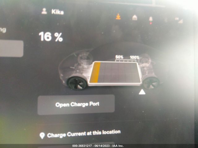 5YJ3E1EA5NF230700 Tesla MODEL 3
