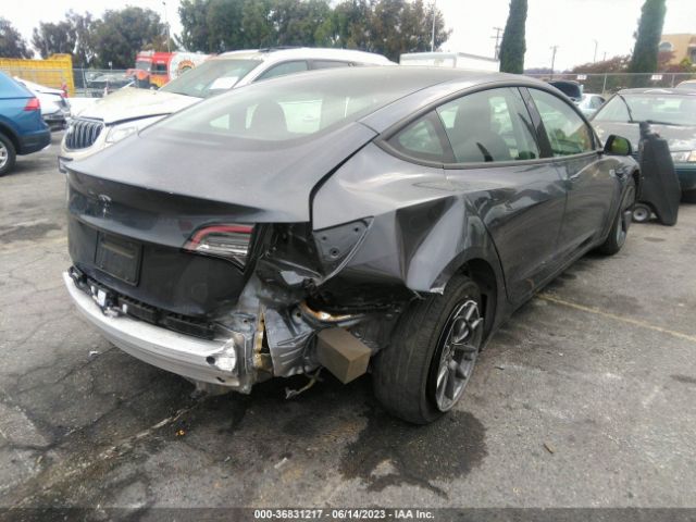5YJ3E1EA5NF230700 Tesla MODEL 3